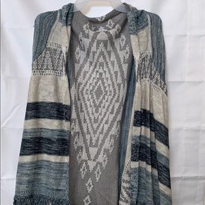 Beautiful lightweight sweater